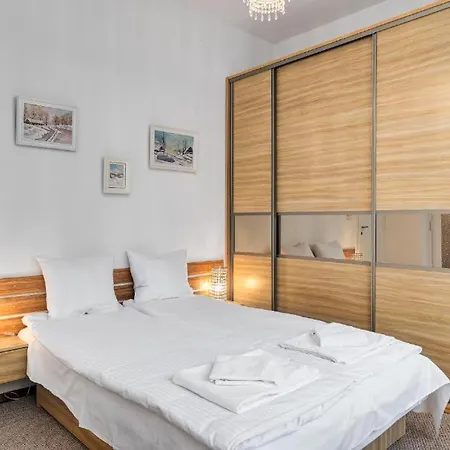 Szucha 11 By Nyx Apartment Warsaw
